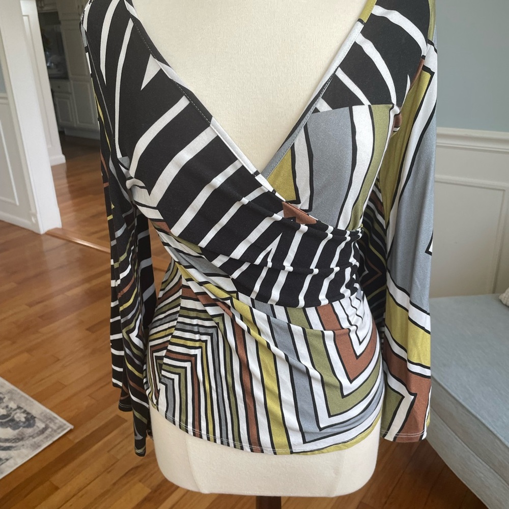 VaVa by Joy Han fitted top